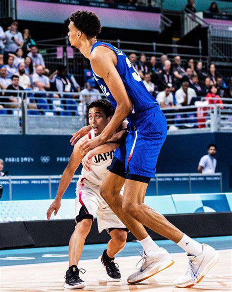 France Centre Victor Wembanyama Or Cm And Japan Guard Yuki