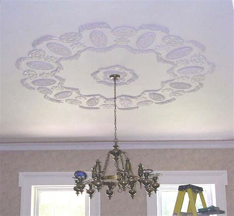 Create Stunning Plaster Ceiling Medallions with Plaster Molds - Walls ...