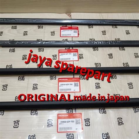 Jual Pelipit Karet Kaca Pintu Luar Weather Strip Honda Freed Set Pc