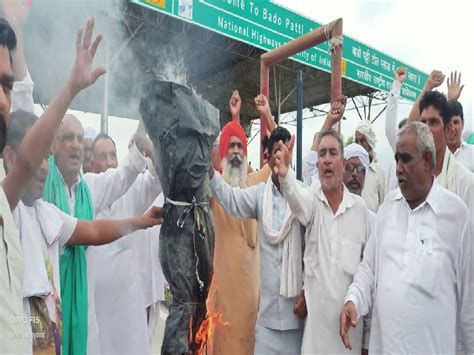 Jam At Toll From 11 To 3 Pm Farmers Will Burn The Effigy Of The