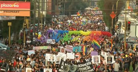 Globo News Dia Internacional do Orgulho Gay é comemorado pelo mundo veja a festa