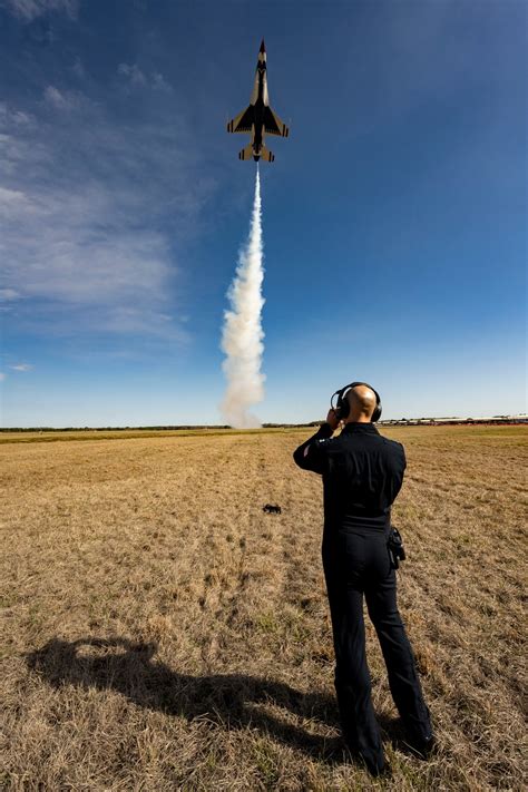 Dvids Images Thunderbirds Soar Over Columbus Image Of