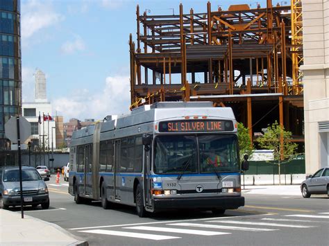 Boston Begins Test of All-Door Boarding on Bus Line