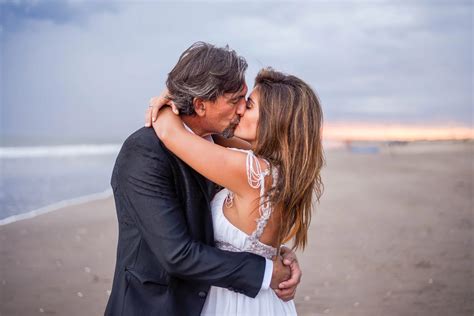 Las Fotos Del Casamiento En La Playa De Nara Ferragut Fue Una Noche