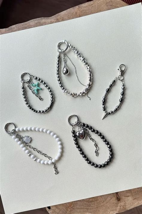 Обвес на сумку • брелок | Бисерные украшения, Брелок, Женские украшения