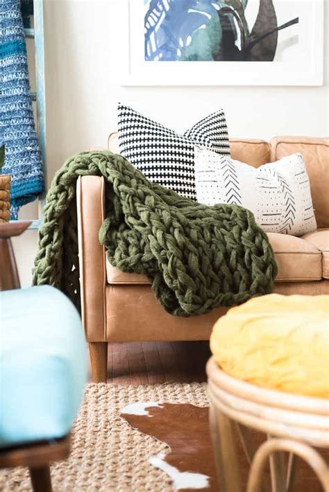 ARM KNIT BLANKET: HOW TO MAKE USING CHUNKY YARN