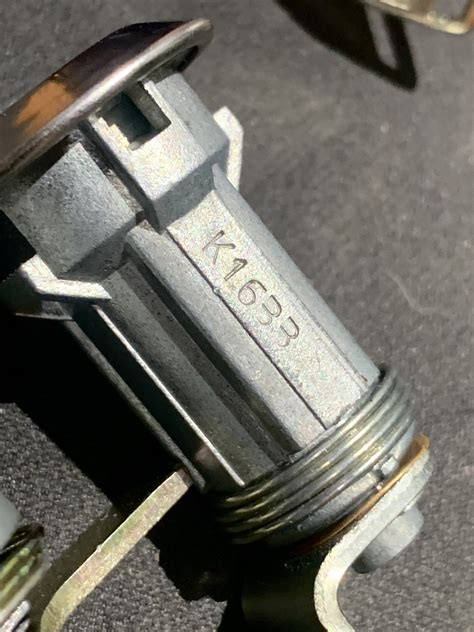 Ignition Cylinder FJ62 / 1988 - Jammed - Rotated past ACC and Start