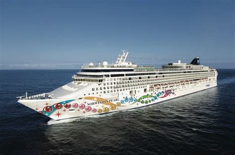 Norwegian Pearl Cruise Ship | First-hand Expert Review