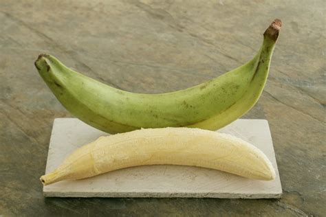 What Do Plantains Taste Like Is It Like Banana [9 Differences]