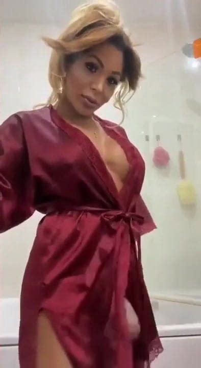 Shemale Free Shemale Lingerie Sexy Hd Porn Video C Xhamster