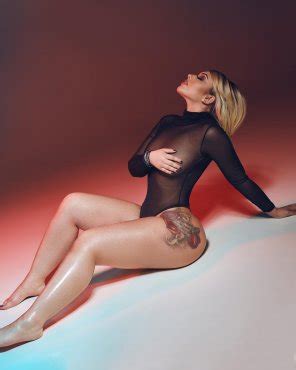 Pleasuring Blondes By Sapphic Erotica Lesbian Love Porn With Bellina Anneli