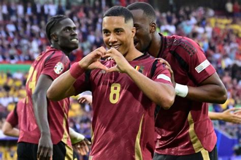 Hasil Euro Gol Kilat Youri Tielemans Antar Belgia Unggul Atas