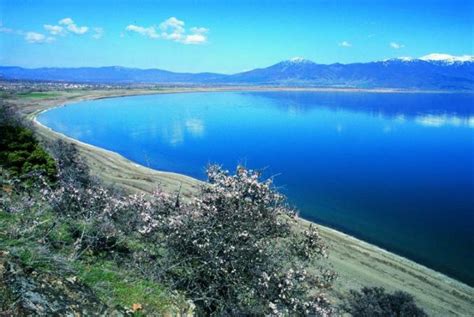 Photographs and location map of Lake Ohrid in Macedonia