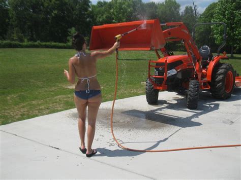 Bikini Model Summertan AI Enhanced WashingMyEquipement 003 Topaz Sharpen Porn Pic