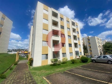 Apartamento Na Alameda Carlos De Carvalho Vieira Braga Ortizes Em