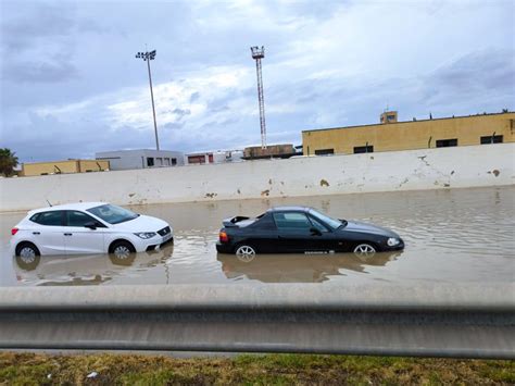 Sna Na Oluja Paralisala Aerodrom Poplavljena Pista Letovi Otkazani