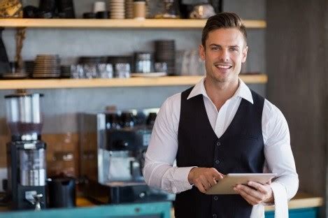 Nhân viên phục vụ tiếng anh là gì Quy trình phục vụ bàn tại nhà hàng Hot And Rest Tiếng Anh