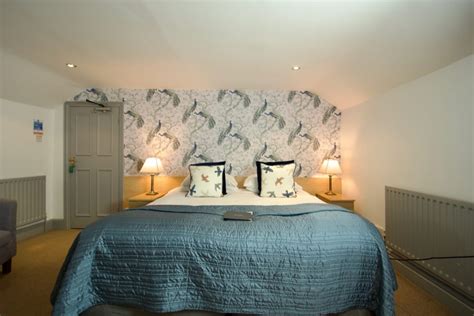 Rooms – The Plough Inn