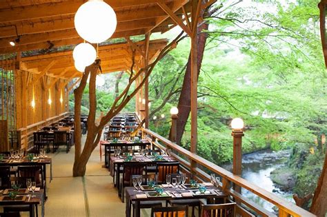 京都で夏の風物詩・川床料理を楽しむツアー｜旅プラスワン