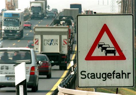 Passau Störungen im Verkehr in der Pionierstraße wegen Volksfest