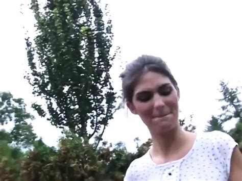 Erstaunliche brünette MILf bekommt ihre engen löcher erfreut xHamster