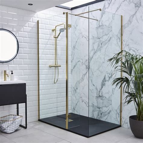 Ottone Brushed Brass 900mm Modern Wet Room Screen 8mm Glass Plumbing