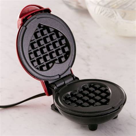 The 6 Best Heart-Shaped Waffle Makers - Heart Waffle Makers