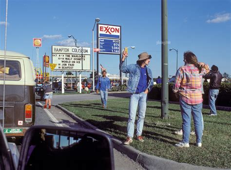 Grateful Dead Concert Scenes At The Hampton Coliseum 9 October 1989