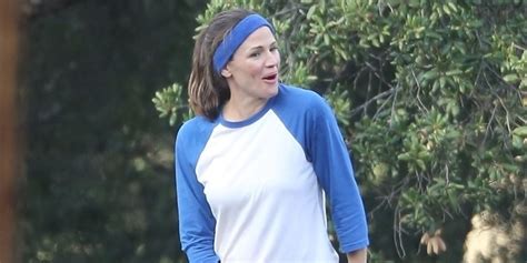 Jennifer Garner Leads A Water Balloon Fight While Filming Yes Day