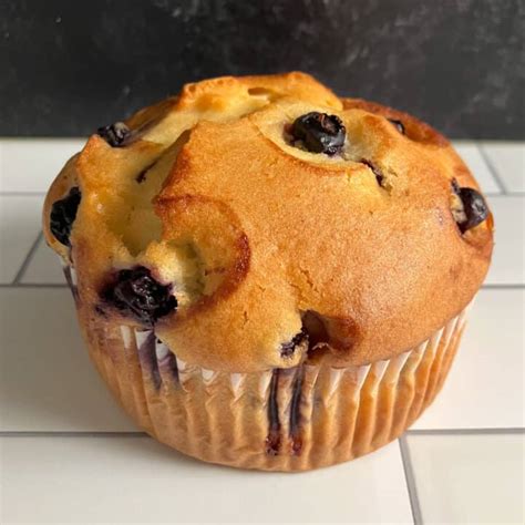 Costco Muffins Review (Price, Flavors, Calories, more!)