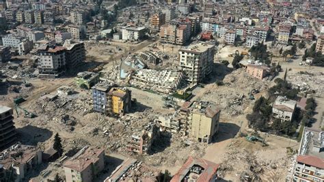 Yerle bir olan Hatay ın son durumu gözler önüne serildi Ensonhaber