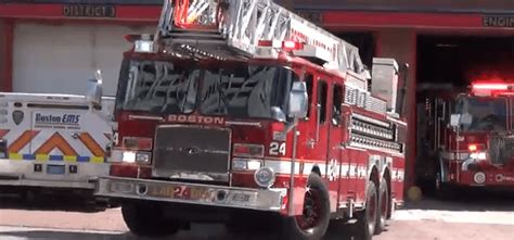 Boston Fire Department Ladder 24 And Engine 4 Responding Boston Fire Wire