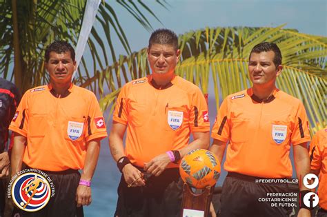 Árbitros ticos al Premundial de playa en Bahamas Federación