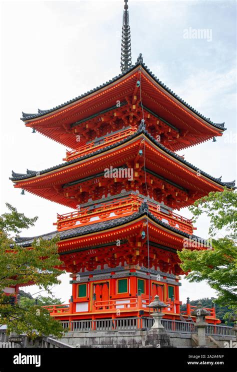 Three Story Pagoda Kiyomizudera Temple Kyoto Hi Res Stock Photography