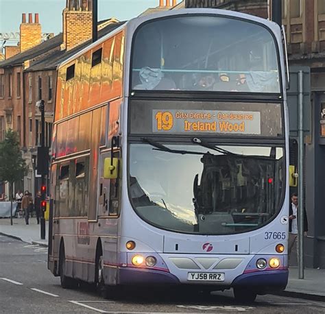 37665 YJ58 RRZ First West Yorkshire Volvo B9TL Wright Ec Flickr