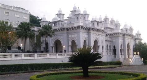 Falaknuma Palace - Discover India