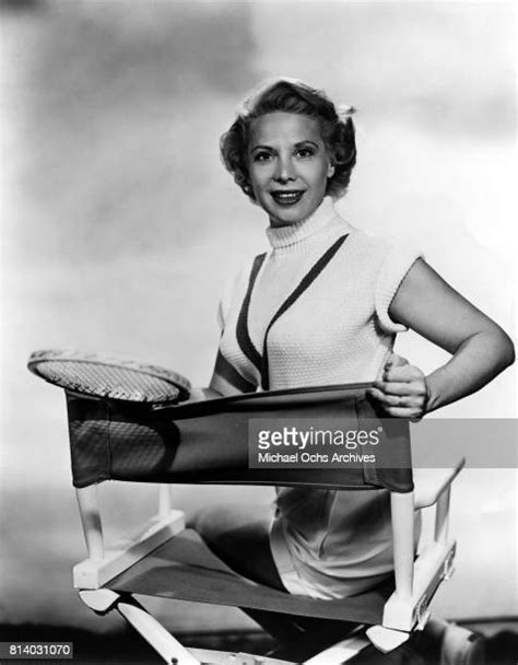 9934 Dinah Shore Photos And High Res Pictures Getty Images