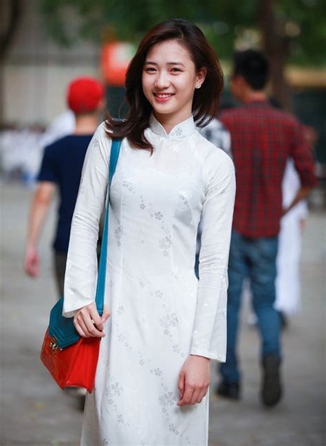 Hot girl đình đám cưới chính idol của mình Nhan sắc qua cam thường sau 1 thập kỷ vẫn khiến hơn