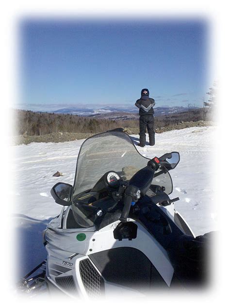 Maine Snowmobile Rentals- Snowmobile Maine