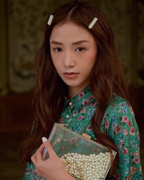 Nhìn Salim Chi Pu Mẫn Tiên là đủ hiểu cặp mái chính là phụ kiện hot nhất Thu Đông