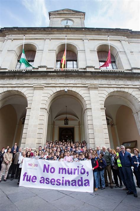 Gelán Noticias Concentración en el Ayuntamiento de Sevilla para