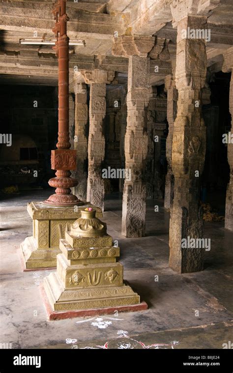 South Indian Temple Pillar Stock Photos & South Indian Temple Pillar Stock Images - Alamy