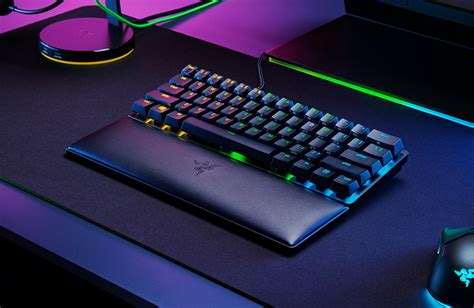 Razer Ergonomic Wrist Rest — Купить подставку под запястья на Razer.ru