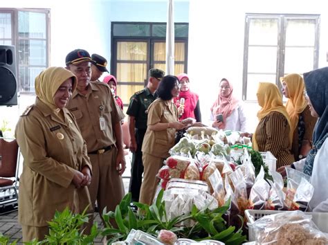 Buka Pasar Tani Bupati Minta Perkuat Sinergitas Sektor Pertanian