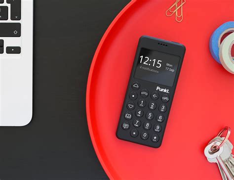 This minimalist cellphone will make you more productive