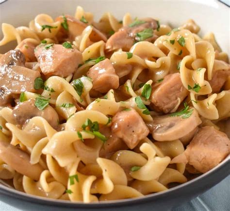 Chicken and Egg Noodles - Cook2eatwell