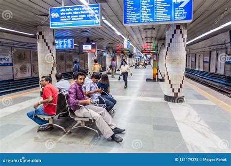 KOLKATA, INDIA - OCTOBER 31, 2016: View of Metro Station Esplanade in ...