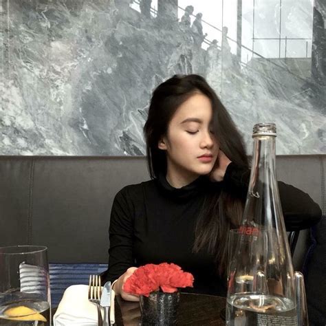 Nh Ng Hot Girl Xinh P Gi U C V N I Ti Ng C A L O