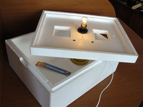 Обогреватель для цыплят "Сонечко". Купить брудер (ясли) для бройлеров в ...