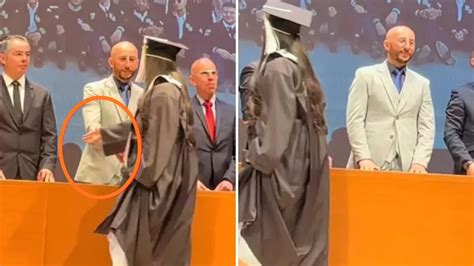 Escolar Niega Saludo A Profesor En Su Graduación Y Video Se Hace Viral